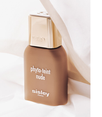 A fluid foundation for an ultra-natural look