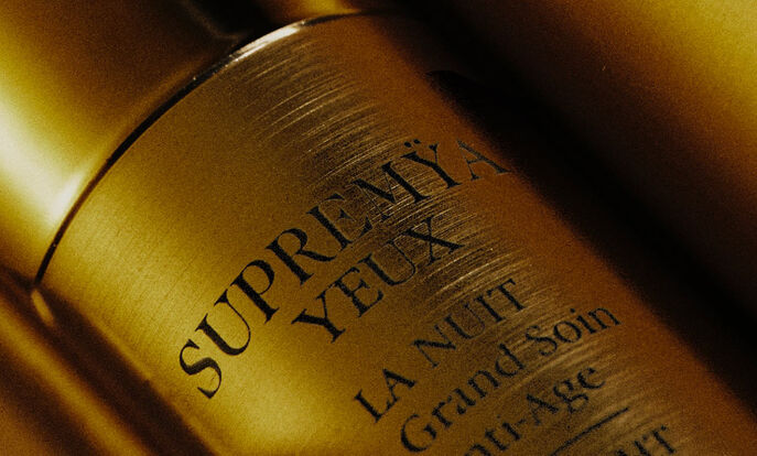 至臻活膚再生眼部精華 第3步