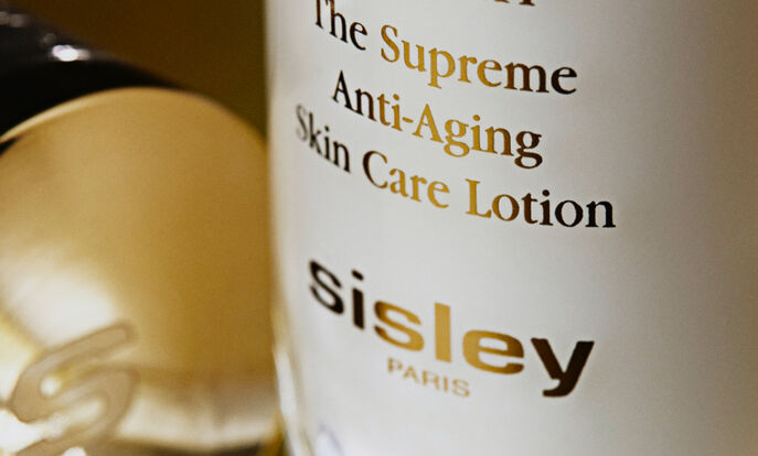 至臻活膚肌底液 第2步