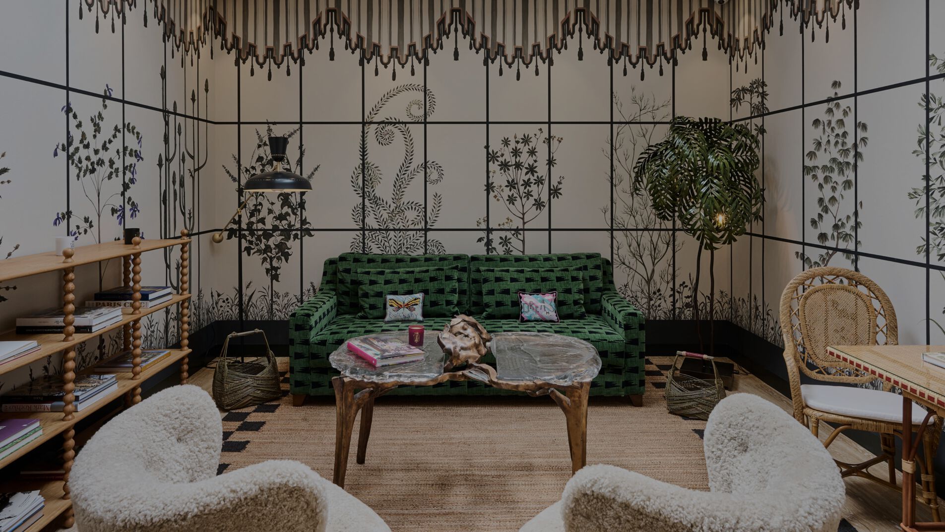 Iconic Maison Sisley lounge