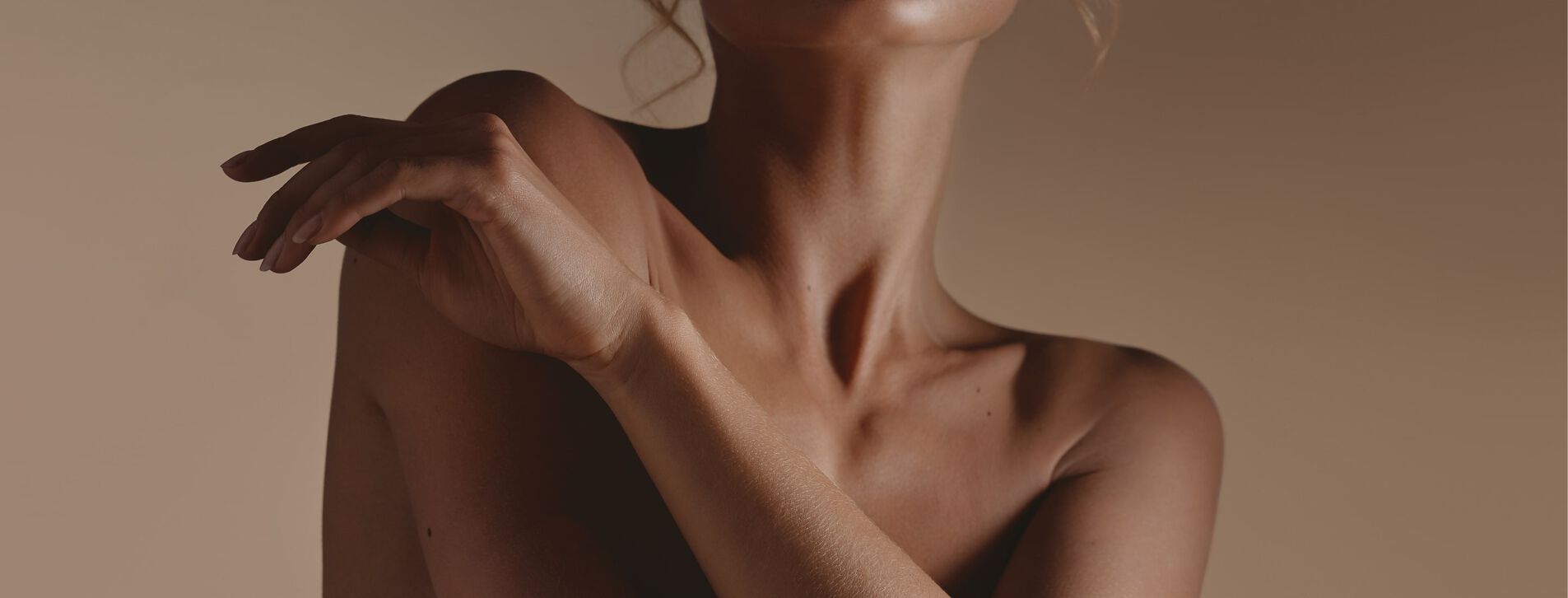 Applying your contouring body care