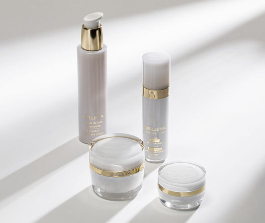 Gift Guide: Gifts for Her