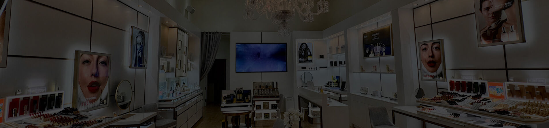 Maison Sisley Las Vegas's iconic lounge