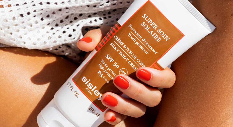 سوبر سوان سولير كريم الجسم الحريري للوقاية من أشعة الشمس SPF 30