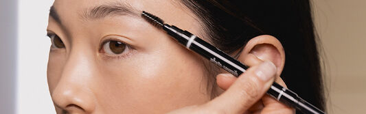 How to define your eyebrows?