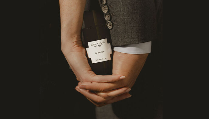 How to perfume your hair