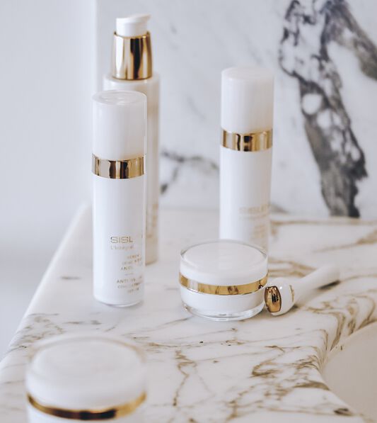 Sisleya Collection - เพราะอายุเป็นเพียงตัวเลข