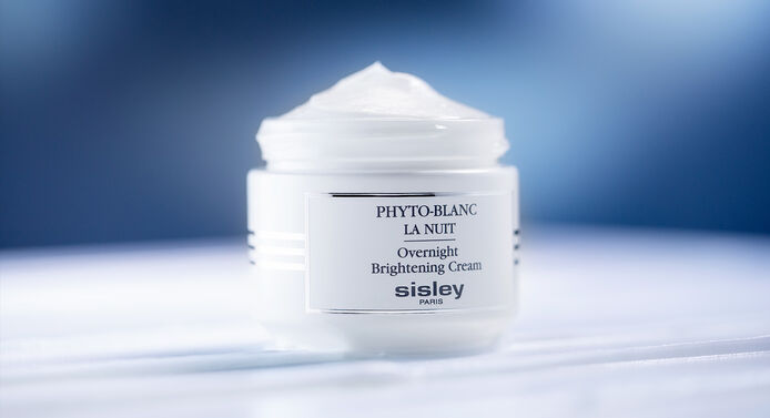 Phyto-Blanc La Nuit ครีมบำรุงผิวสำหรับกลางคืน เพื่อความกระจ่างใสยามค่ำคืน