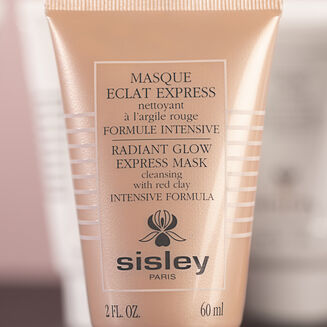 Radiant Glow Express Mask