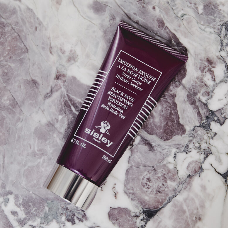 Black Rose Beautifying Emulsion - Sisley Paris