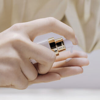 Sisle&yuml;a L'Int&eacute;gral Anti-&Acirc;ge LA CURE