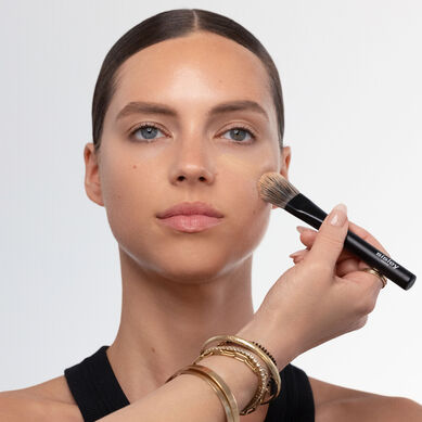 Effortlessly Chic Evening - Detail
