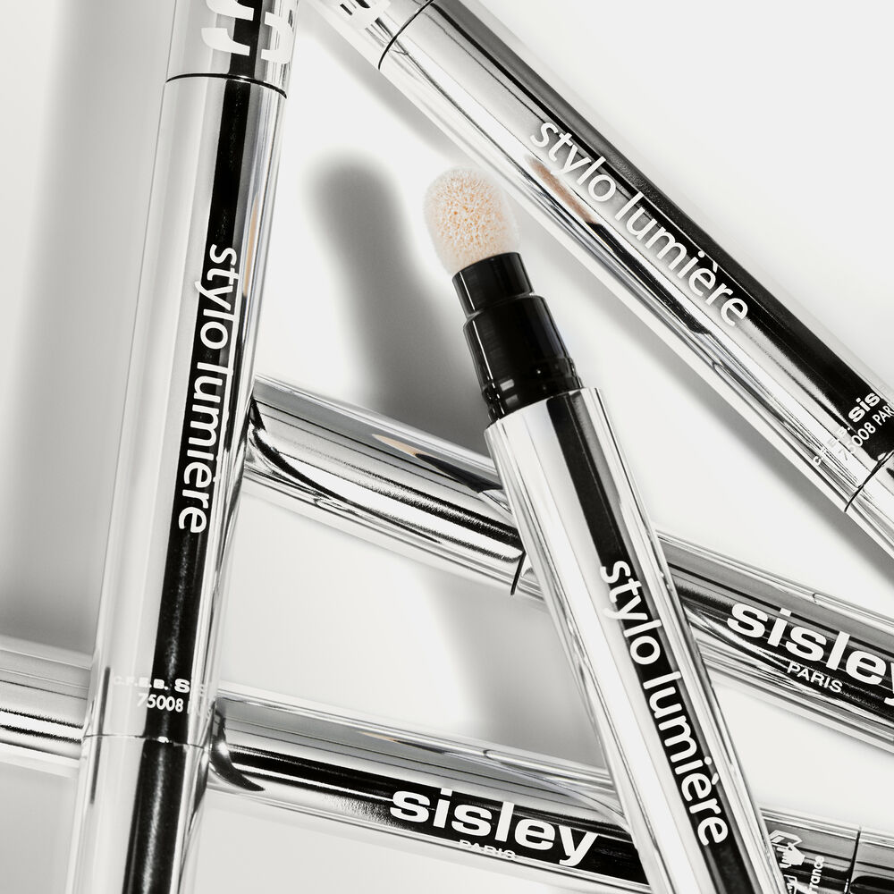 Stylo Lumiere N°4 Golden Beige - Ambiance
