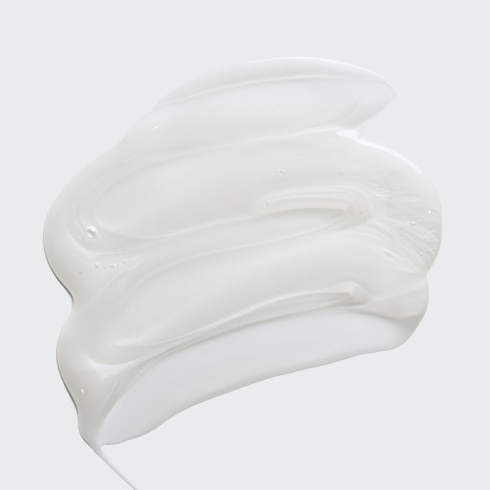 Revitalising Nourishing Shampoo 500ml - Texture
