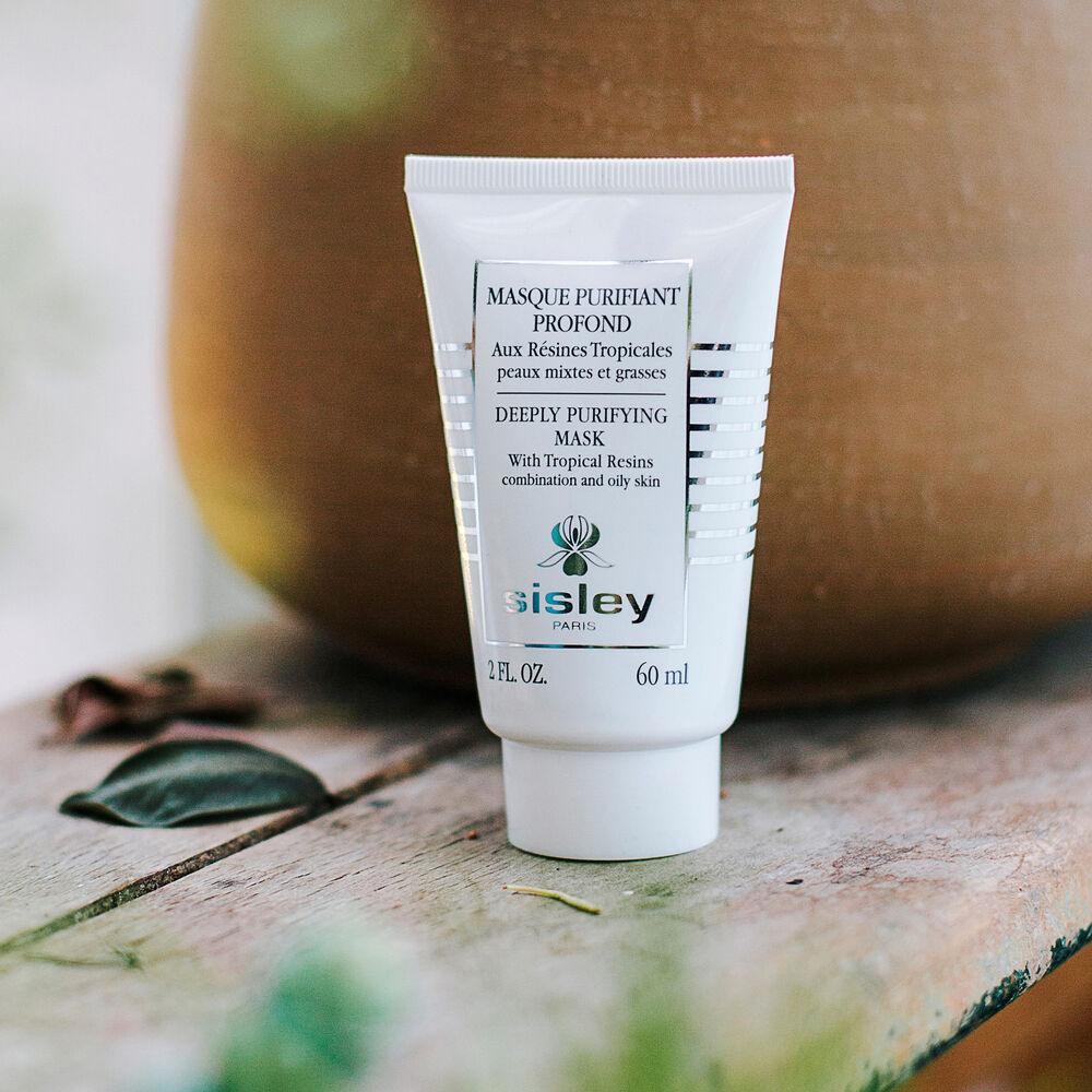 Deeply Purifying Mask with Tropical Resins - Zdjęcie ambientowe