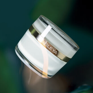 Sisle&yuml;a L'Integral Anti Aging Fresh Gel Cream Routine