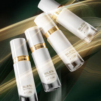 Sisle&yuml;a L'Int&eacute;gral Anti-&Acirc;ge LA CURE