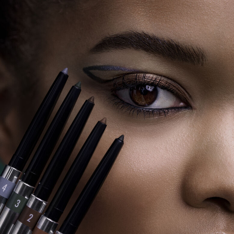 Look Feather Eyeliner - Gros-plan