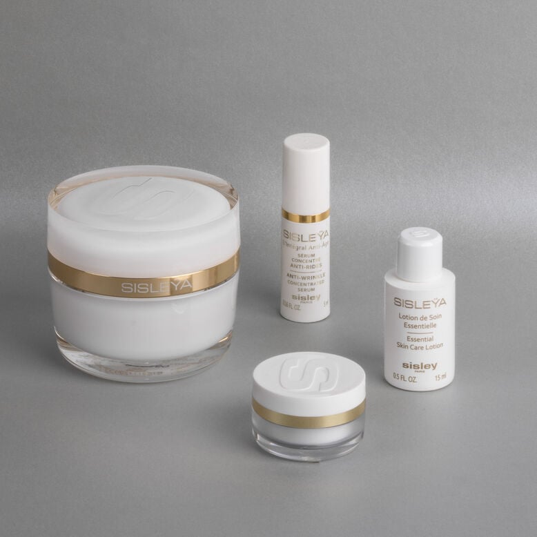 Bundle Sisleÿa L'Integral Anti-Age Fresh Gel Cream