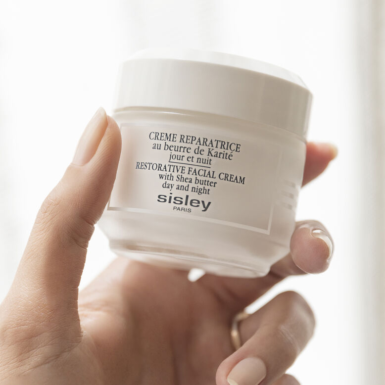 - Facial Cream Paris Sisley Restorative