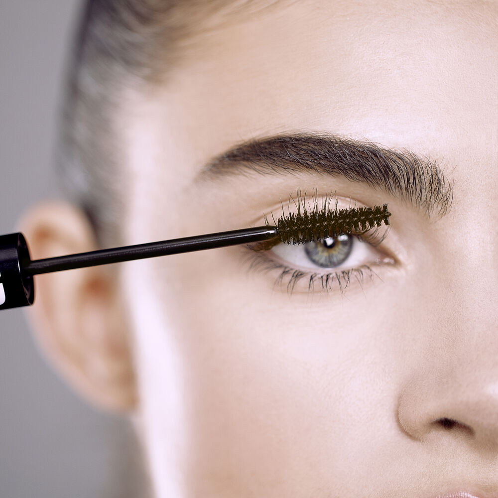 Mascara So Stretch N°2 Deep Brown - Model