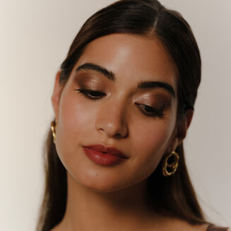 Look The Natural-Stunner