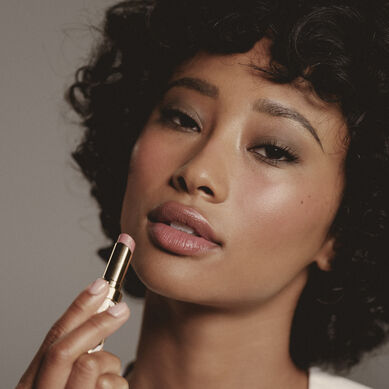 Look The Elevated Nude - Ambiance