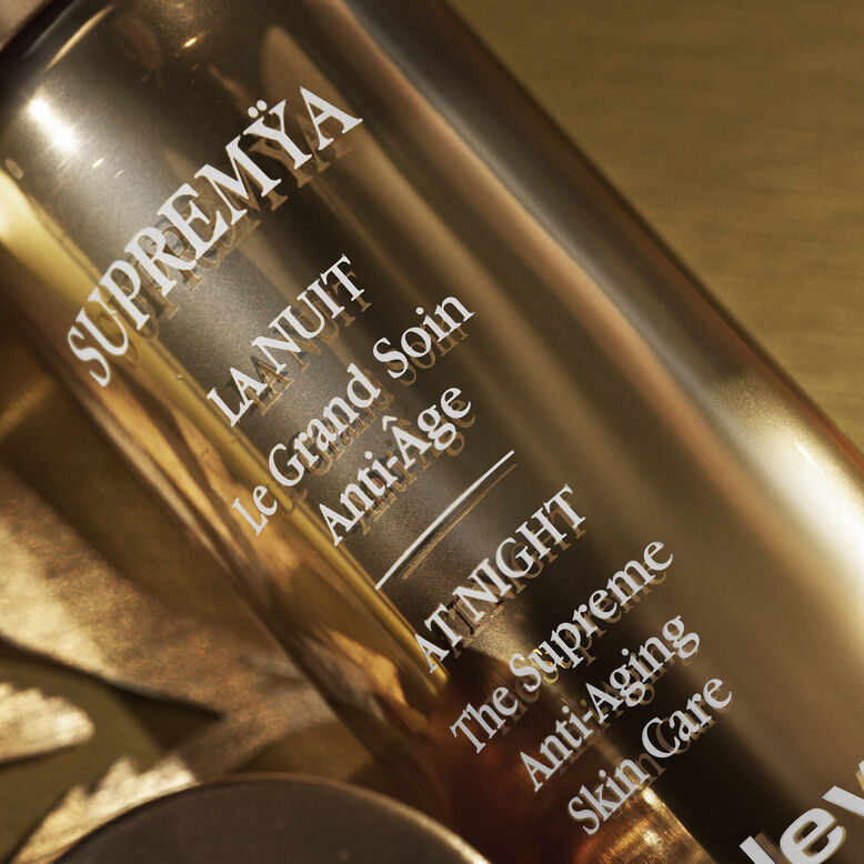 Supremÿa At Night Moisturizing Lotion - close-up