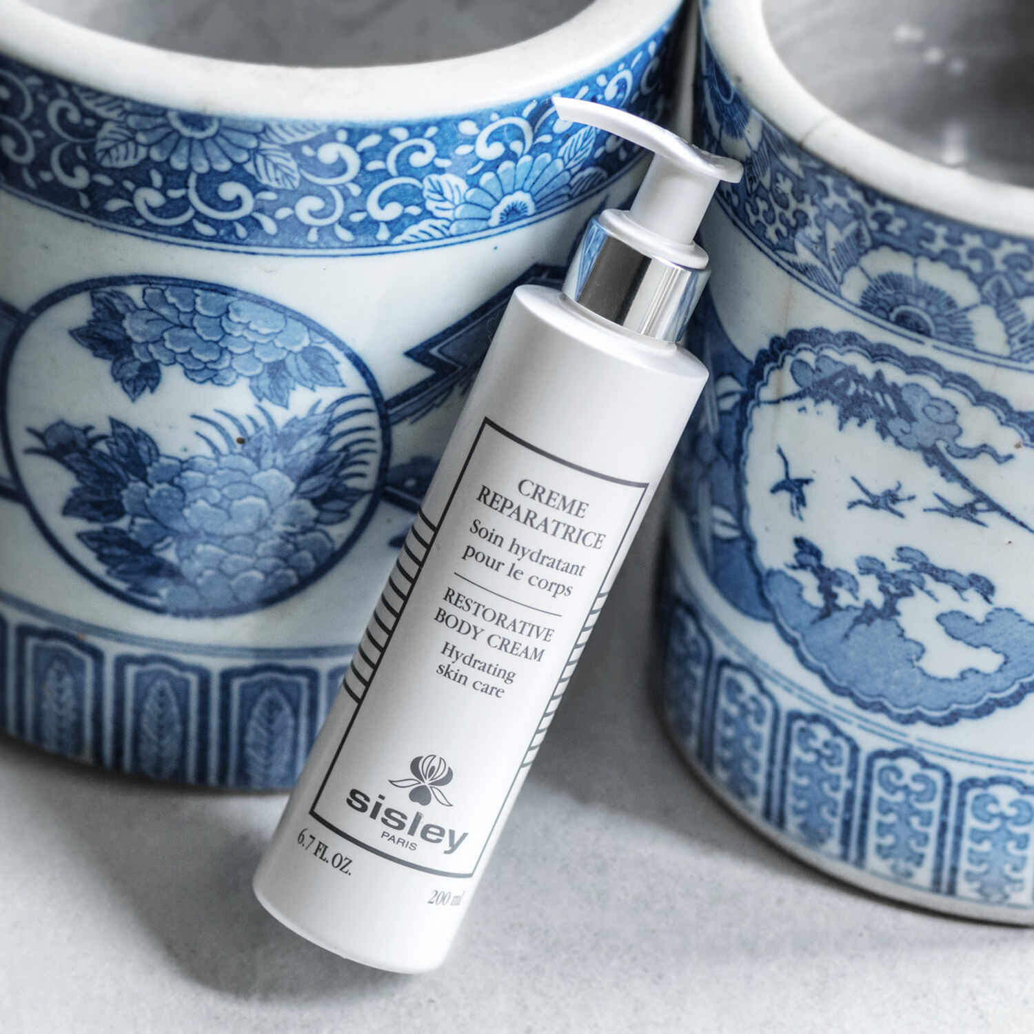 Sisley Crème Réparatrice 40ml - Luxury repairing and soothing face cream tube - thumbnail 2