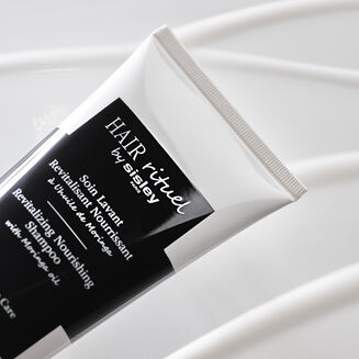 Soin Lavant Revitalisant Nourrissant