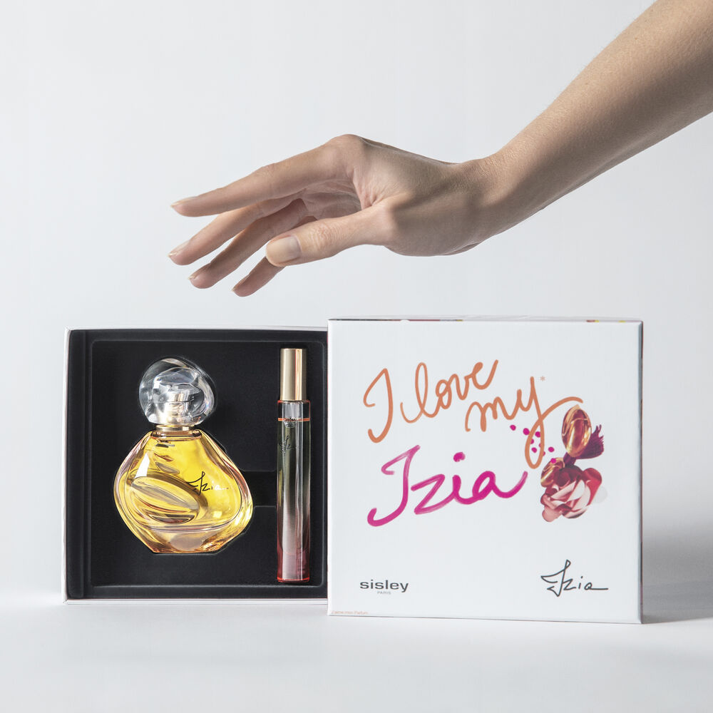 Izia Eau de Parfum Medium Gift Set - Topshot