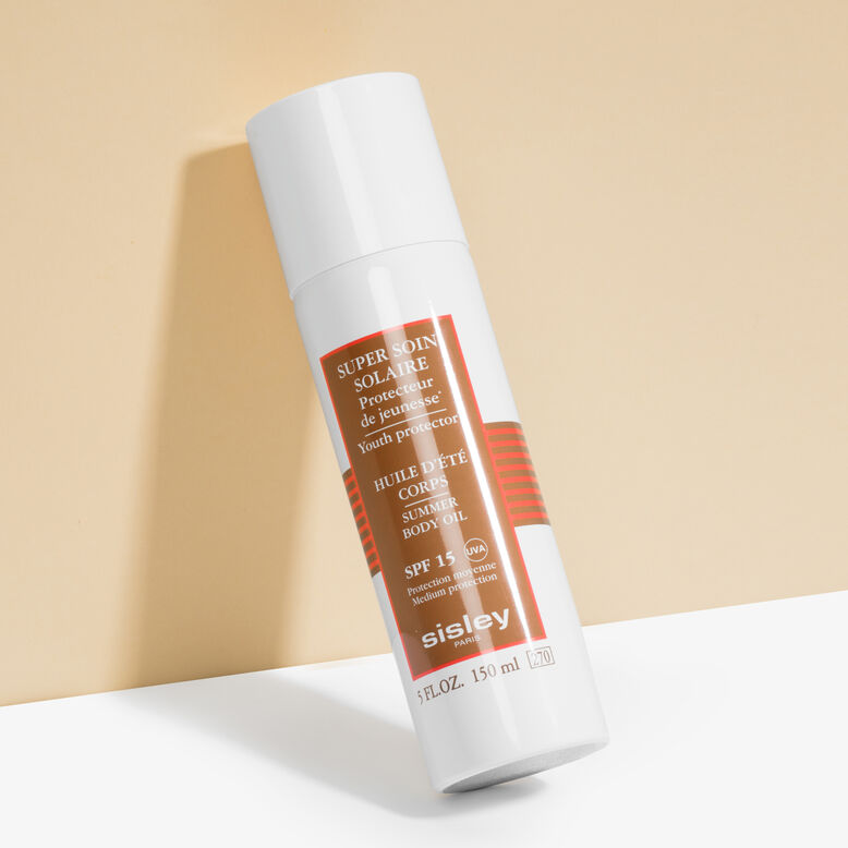 Super Soin Solaire Summer Body Oil SPF15 - Zdjęcie ambientowe