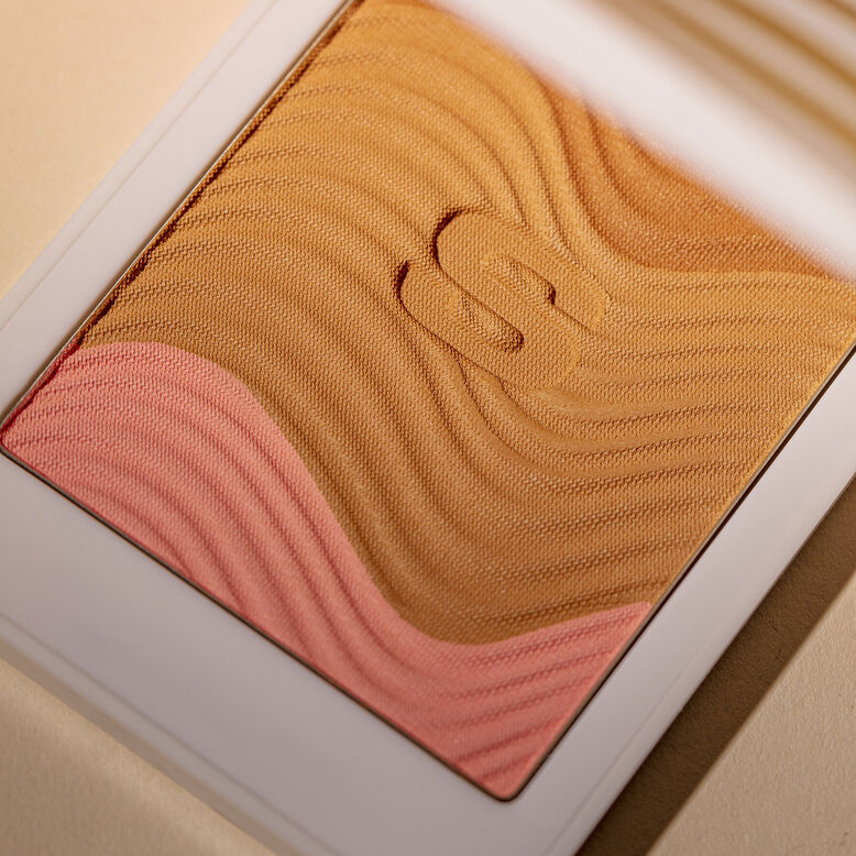 Phyto-Touche Sun Glow Powder (Miel Canelle) - close-up