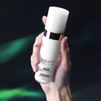 Sisle&yuml;a L'Int&eacute;gral Anti-&Acirc;ge Radiance Anti-Dark Spot Serum