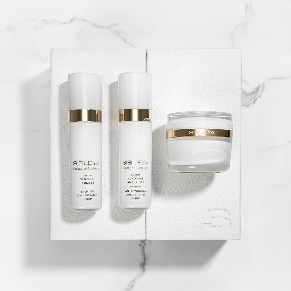 Sisleÿa l'Intégral Anti-Age Prestige Gift Set - Topshot