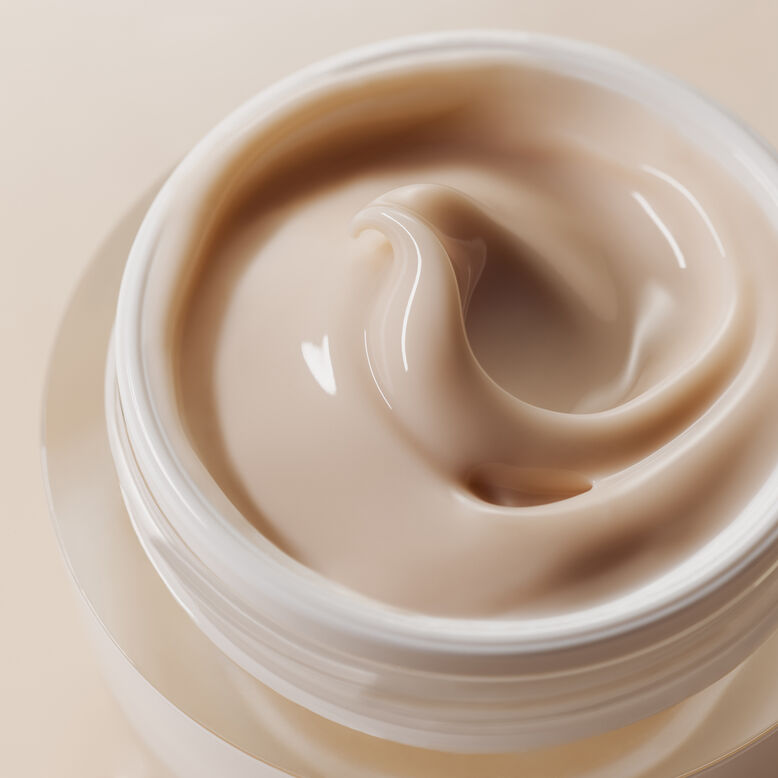Sisleÿa L'Intégral Anti-Âge Fresh Gel Cream - Texture