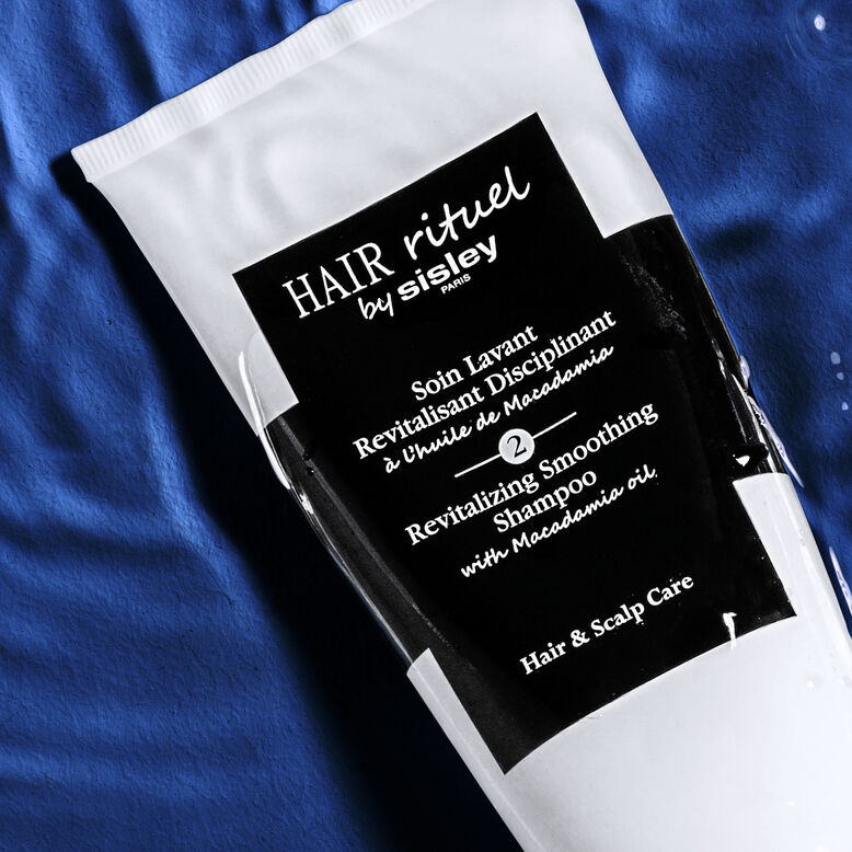 Revitalizing Smoothing Shampoo with Macadamia oil 200ml