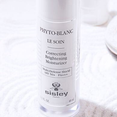 Online Exclusive: Phyto-Blanc Le Soin Correcting Brightening Moisturizer