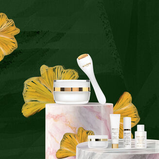 Online Exclusive: Sisle&yuml;a L'Integral Anti-Age Eye and Lip Contour Cream Set