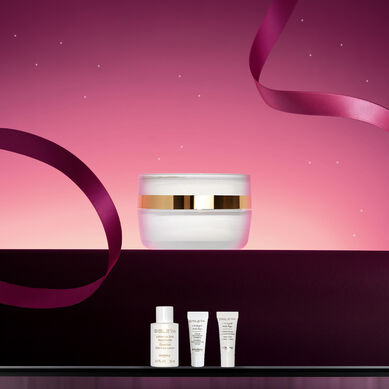 Online Exclusive: Sisleÿa L'Intégral Anti-Âge Fresh Gel Cream Mini Discovery Kit