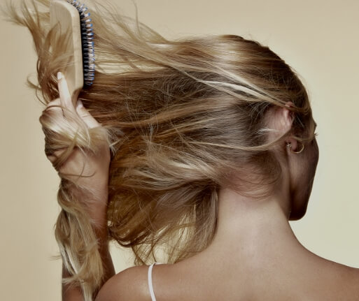 Wilt u een volumecreërende haarbehandeling én perfect verzorgd haar? Glanzend en soepelvallend haar met meer volume?
