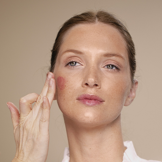 A step-by-step video guide to perfect make-up