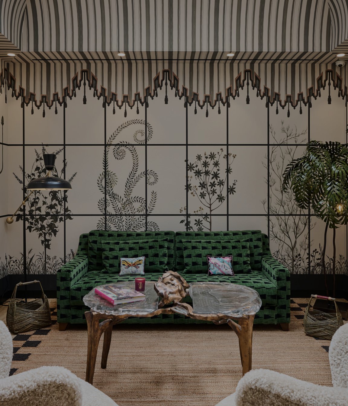 Iconic Maison Sisley lounge