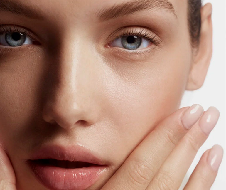 Combating shiny skin and imperfections - Sisley Paris