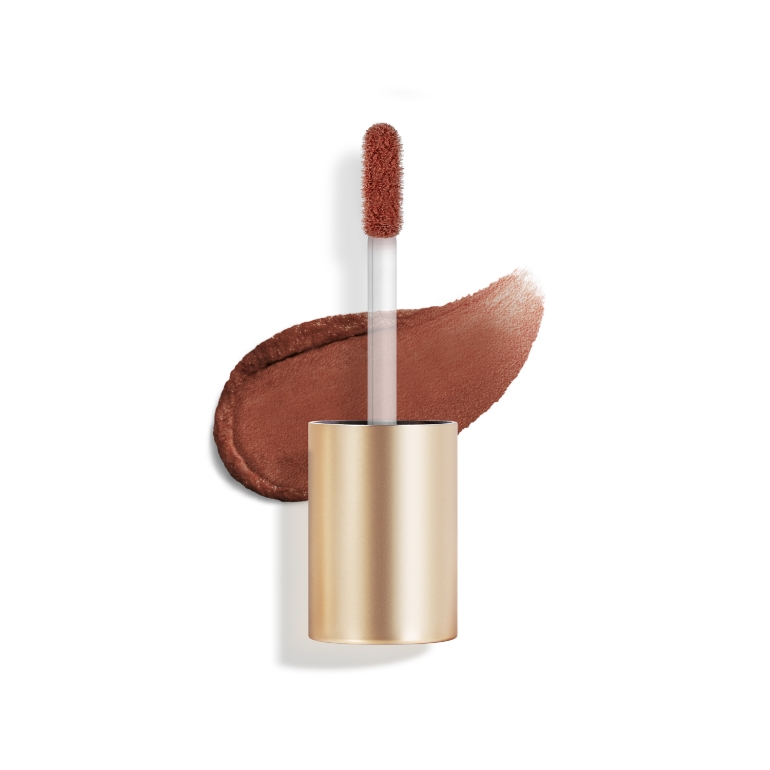 Tawny shade foam applicator