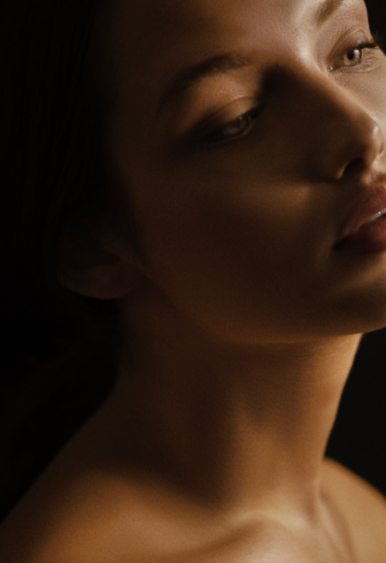 至臻活膚再生系列：標誌性的抗衰老夜間護理