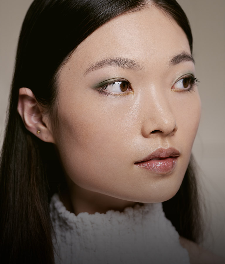 Découvrez comment maquiller vos sourcils de façon naturelle