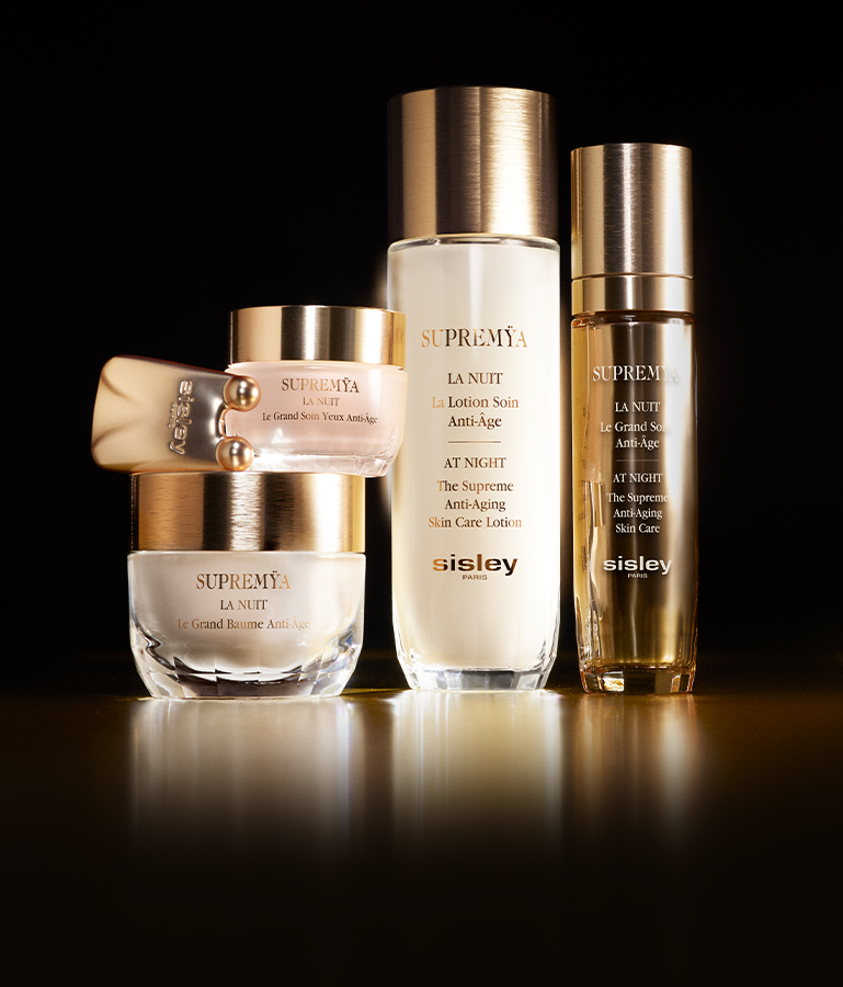 As night falls, unlock your skin's full regenerative power.