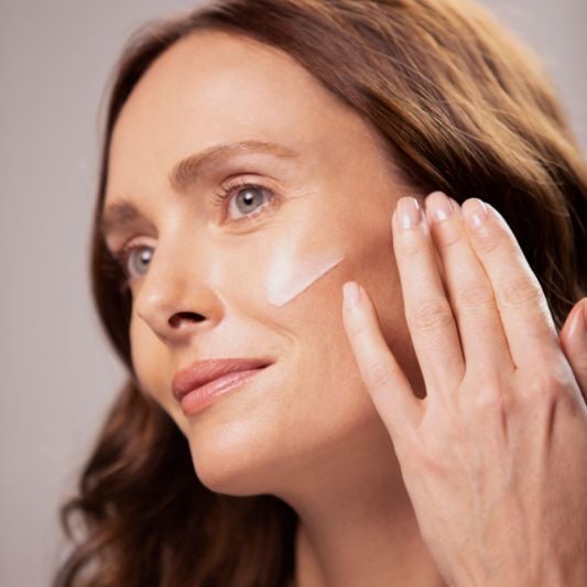 Face serum: the guide to choosing and using the right serum