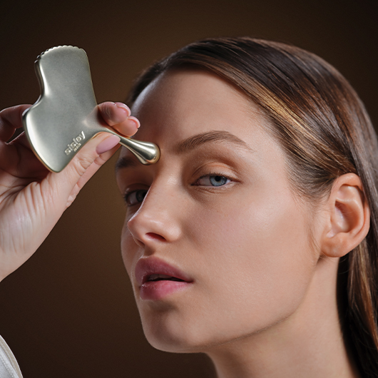 Discover Sisley's Gingko Gua Sha, your new beauty routine must-have